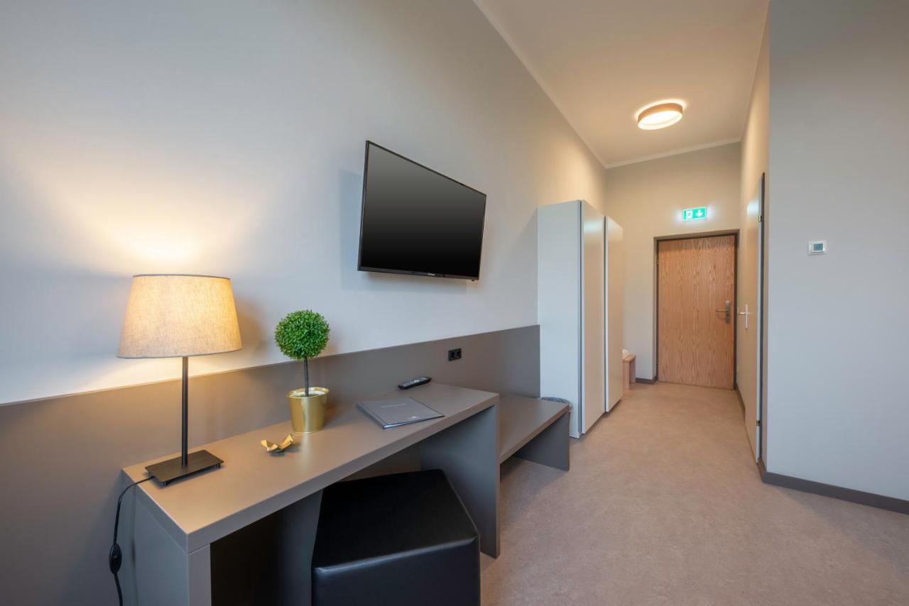 Campus Horn Hotel Buitenkant foto