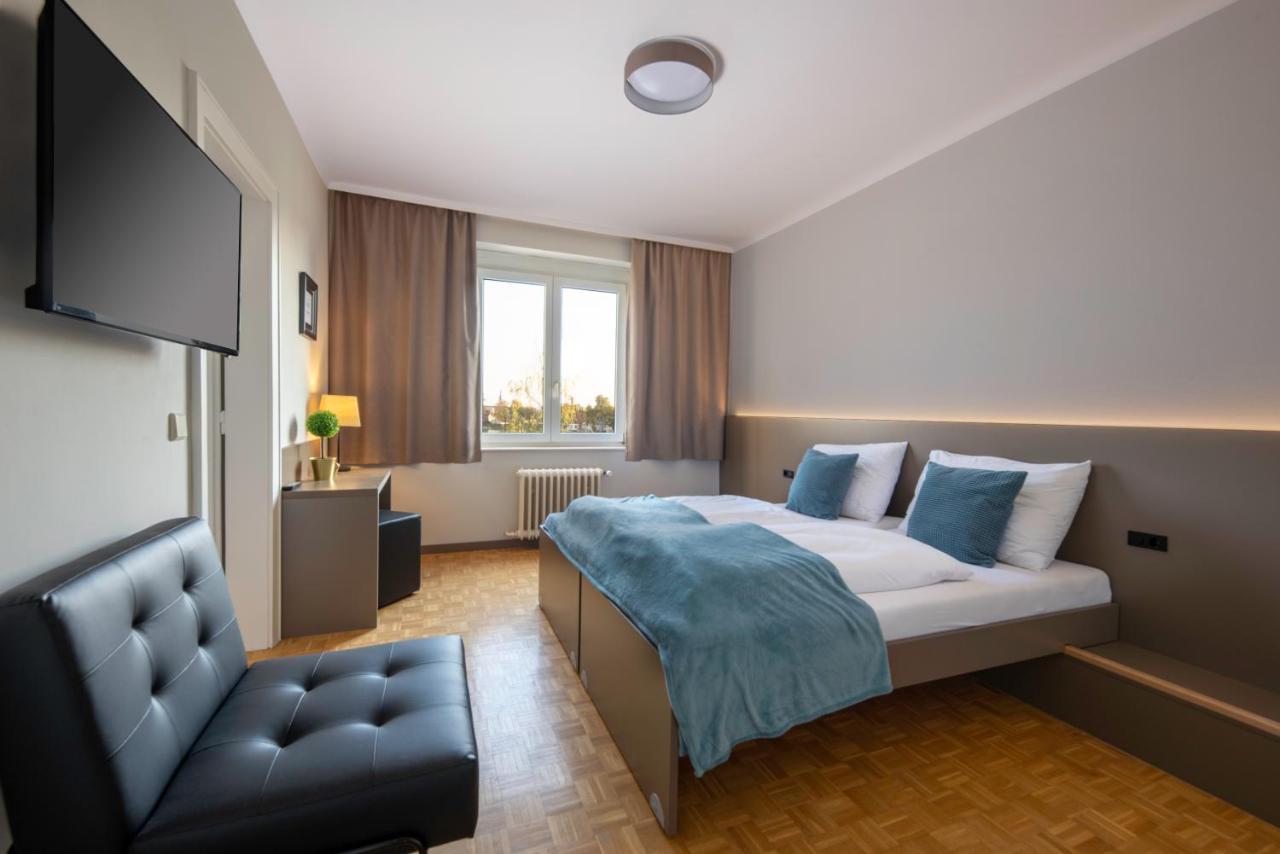 Campus Horn Hotel Buitenkant foto