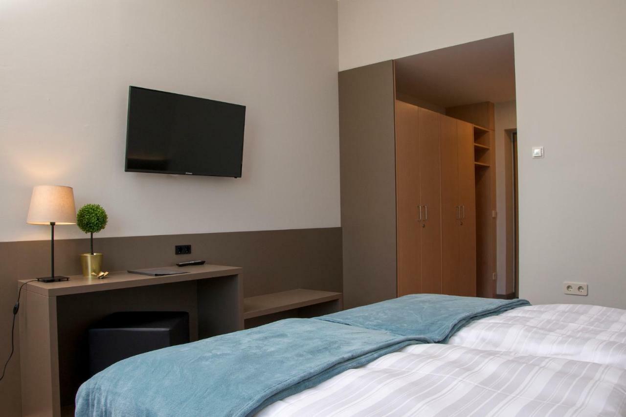 Campus Horn Hotel Buitenkant foto