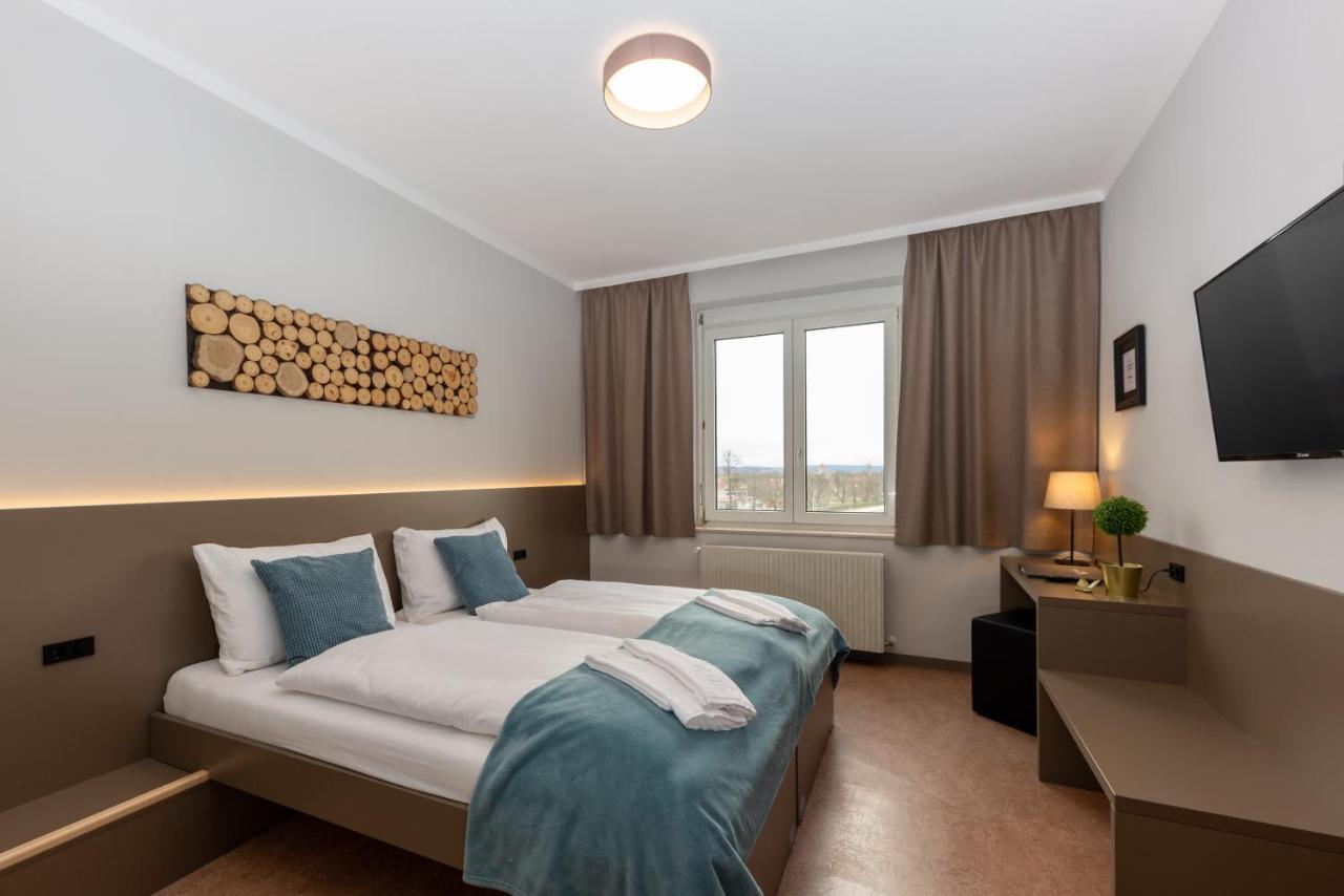 Campus Horn Hotel Buitenkant foto