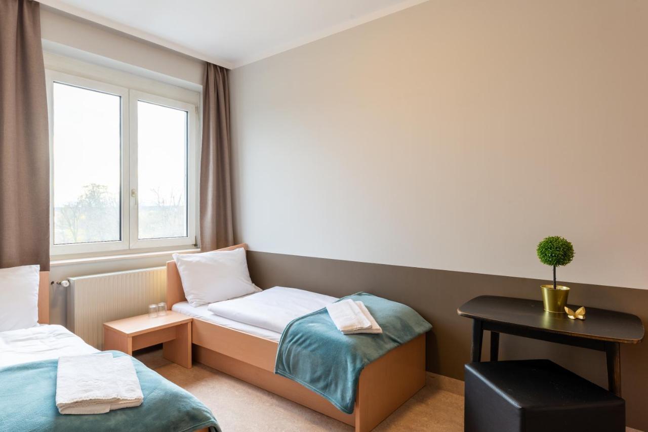 Campus Horn Hotel Buitenkant foto